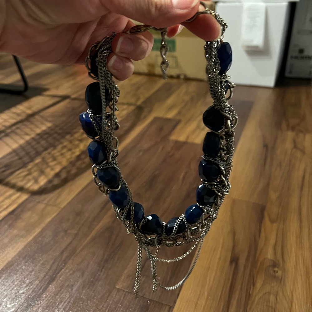 Henri bendel statement necklace - Picture 2 of 2